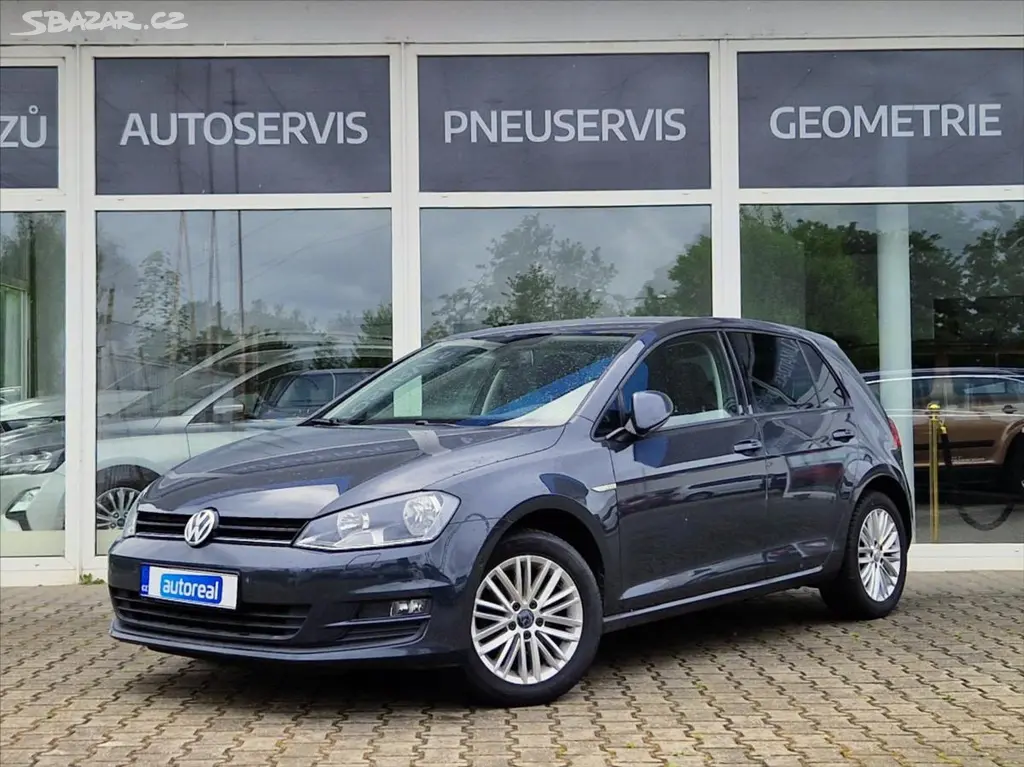 Volkswagen Golf, 1,2 TSI VÝHŘEV KLIMA DIGI